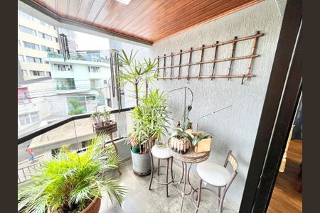 Apartamento à venda com 117m², 4 quartos e 3 vagasVaranda da Sala