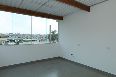 Casa para alugar com 10m², 1 quarto e sem vagaVaranda