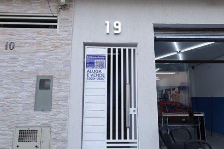 Casa para alugar com 10m², 1 quarto e sem vagaPlaca instalada no portão do imóvel - Código da placa: BCMI-1429