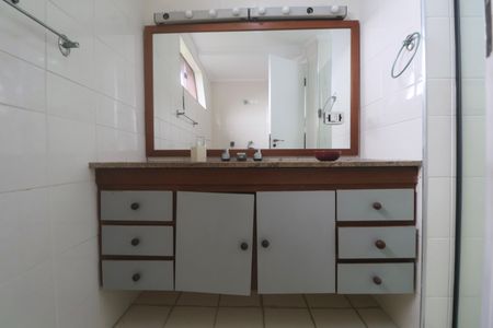 Apartamento para alugar com 489m², 5 quartos e 4 vagas Apartamento para alugar com 489m², 5 quartos e 4 vagasBanheiro Suíte 3