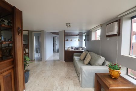 Apartamento para alugar com 489m², 5 quartos e 4 vagas Apartamento para alugar com 489m², 5 quartos e 4 vagasSala