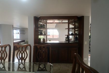 Apartamento para alugar com 489m², 5 quartos e 4 vagas Apartamento para alugar com 489m², 5 quartos e 4 vagasSala