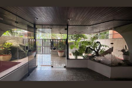 Apartamento para alugar com 489m², 5 quartos e 4 vagas Apartamento para alugar com 489m², 5 quartos e 4 vagasFachada