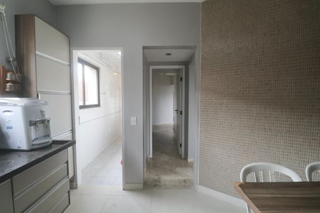 Apartamento para alugar com 489m², 5 quartos e 4 vagas Apartamento para alugar com 489m², 5 quartos e 4 vagasCozinha