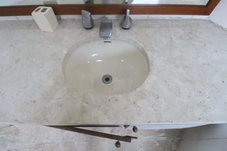 Apartamento para alugar com 489m², 5 quartos e 4 vagas Apartamento para alugar com 489m², 5 quartos e 4 vagasBanheiro Suíte 2