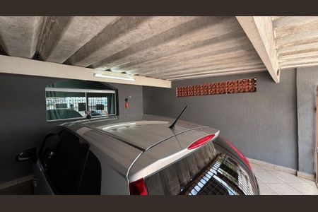 Casa à venda com 100m², 2 quartos e 2 vagasGaragem