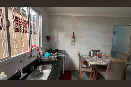 Casa à venda com 100m², 2 quartos e 2 vagasCozinha