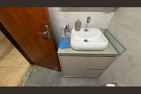 Casa à venda com 100m², 2 quartos e 2 vagasBanheiro