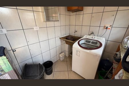 Casa à venda com 100m², 2 quartos e 2 vagasÁrea de Serviço