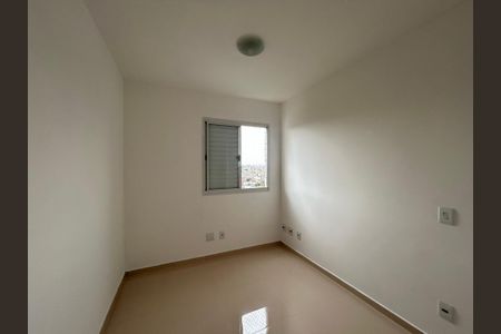 Apartamento para alugar com 74m², 3 quartos e 1 vagaQuarto 2