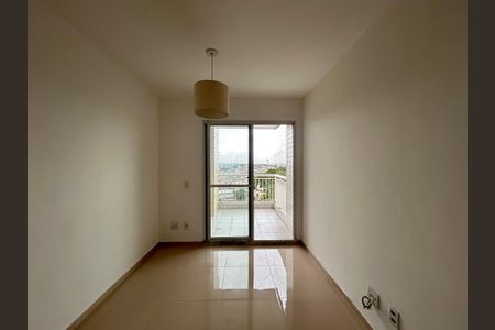 Apartamento para alugar com 74m², 3 quartos e 1 vagaSala