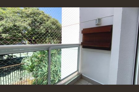 Apartamento à venda com 84m², 2 quartos e 2 vagasVaranda