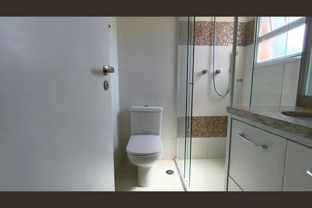 Apartamento à venda com 84m², 2 quartos e 2 vagasBanheiro da Suíte 2