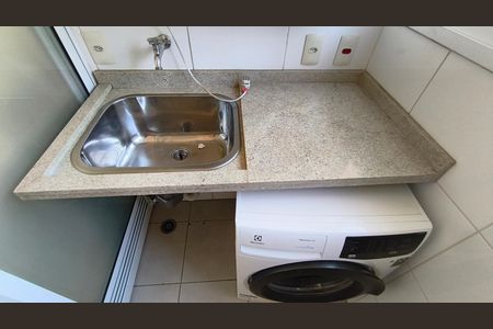 Apartamento à venda com 84m², 2 quartos e 2 vagasÁrea de Serviço