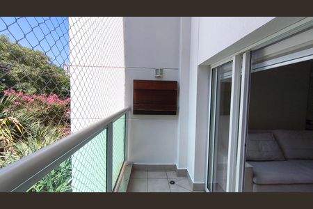 Apartamento à venda com 84m², 2 quartos e 2 vagasVaranda