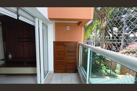 Apartamento à venda com 84m², 2 quartos e 2 vagasVaranda