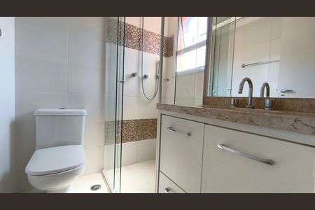 Apartamento à venda com 84m², 2 quartos e 2 vagasBanheiro da Suíte 2