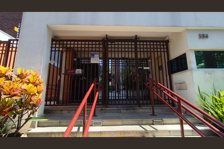 Apartamento à venda com 84m², 2 quartos e 2 vagasFachada + Plaquinha