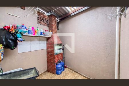 Casa de condomínio à venda com 75m², 2 quartos e 1 vaga