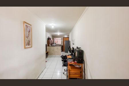 Sala de casa de condomínio à venda com 2 quartos, 75m² em Vila Araguaia, São Paulo