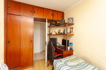 Apartamento à venda com 72m², 3 quartos e 2 vagasQuarto 2