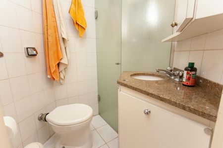 Apartamento à venda com 72m², 3 quartos e 2 vagasBanheiro da Suíte