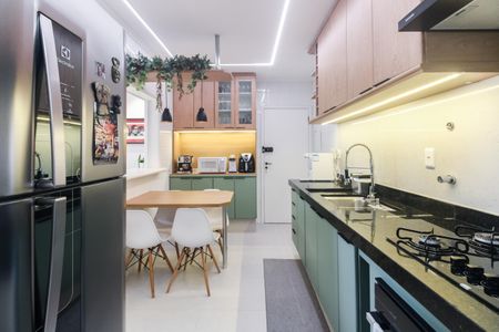 Apartamento para alugar com 93m², 3 quartos e 2 vagasCozinha 