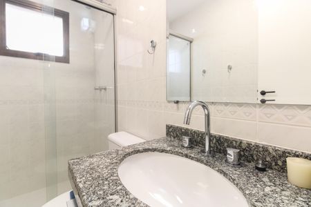 Apartamento para alugar com 93m², 3 quartos e 2 vagasBanheiro Social 