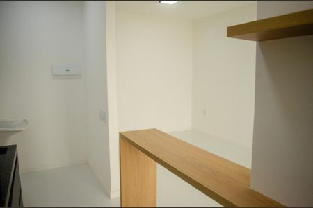 Apartamento para alugar com 3 quartos, 61m² em Fazenda Crimeia Caveiras, Goiânia