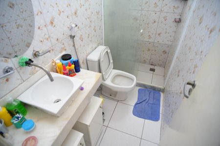 Apartamento à venda com 55m², 2 quartos e 1 vagaBanheiro Social