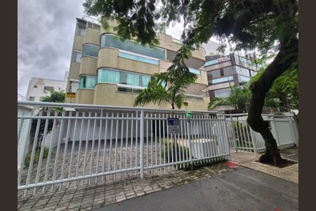 Apartamento para alugar com 300m², 2 quartos e 1 vagaFachada 