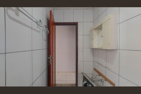 Casa para alugar com 176m², 3 quartos e 2 vagasBanheiro