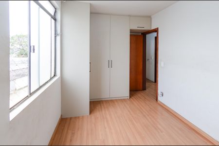 Apartamento à venda com 80m², 3 quartos e 1 vagaQuarto 2