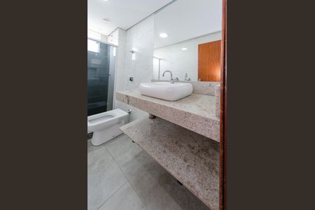 Apartamento à venda com 80m², 3 quartos e 1 vagaBanheiro