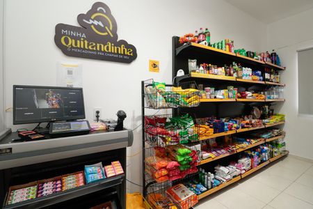 Studio à venda com 28m², 1 quarto e sem vagaMini Mercado