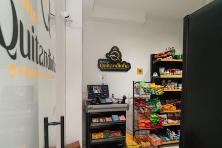 Studio à venda com 28m², 1 quarto e sem vagaMini Mercado