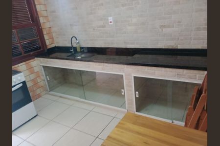 Casa para alugar com 75m², 2 quartos e 1 vagaCozinha