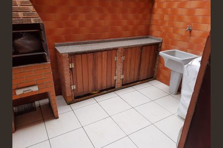 Casa para alugar com 75m², 2 quartos e 1 vagaÁrea de serviço