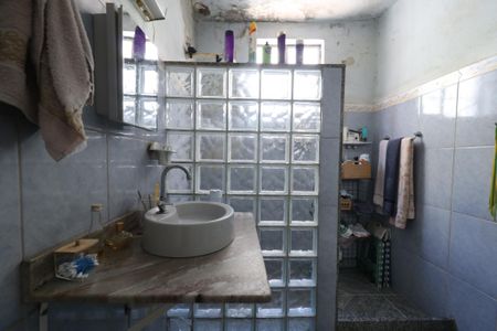 Casa para alugar com 80m², 3 quartos e 1 vaga Casa para alugar com 80m², 3 quartos e 1 vagaBanheiro