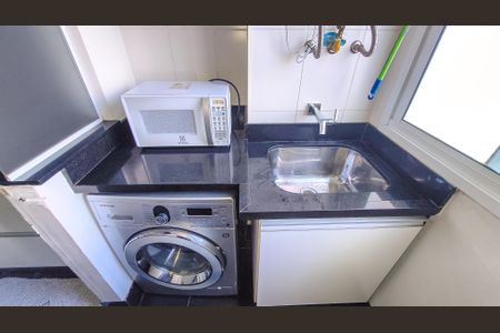 Apartamento à venda com 60m², 1 quarto e 2 vagasCozinha e Área de Serviço