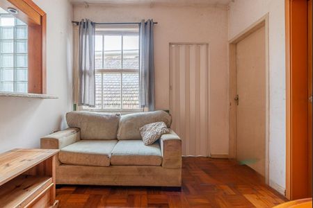 Sala de apartamento à venda com 2 quartos, 60m² em Petrópolis, Porto Alegre