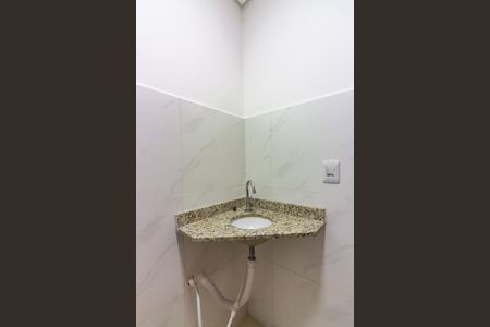 Banheiro de kitnet/studio para alugar com 1 quarto, 35m² em Vila Yolanda, Osasco