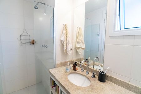 Apartamento à venda com 67m², 2 quartos e 2 vagasBanheiro Social