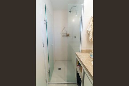 Apartamento à venda com 67m², 2 quartos e 2 vagasBanheiro Social