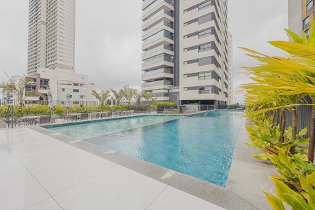 Apartamento à venda com 195m², 4 quartos e 3 vagasPiscina