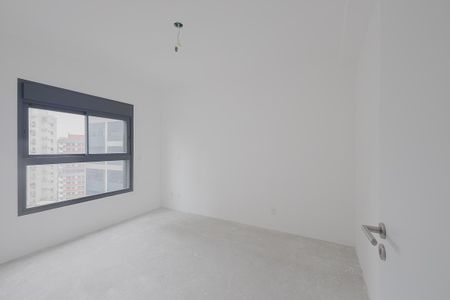 Apartamento à venda com 195m², 4 quartos e 3 vagasQuarto 2
