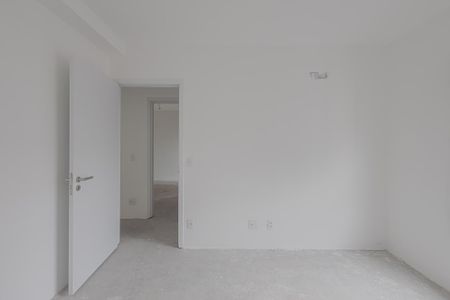 Apartamento à venda com 195m², 4 quartos e 3 vagasQuarto 2
