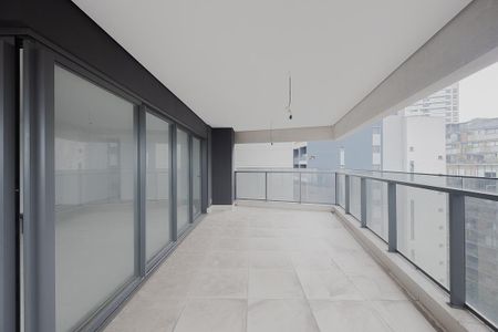 Apartamento à venda com 195m², 4 quartos e 3 vagasVaranda da Sala