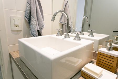 Apartamento à venda com 58m², 2 quartos e 1 vagaBanheiro Social