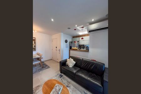 Apartamento à venda com 66m², 2 quartos e 2 vagasSala